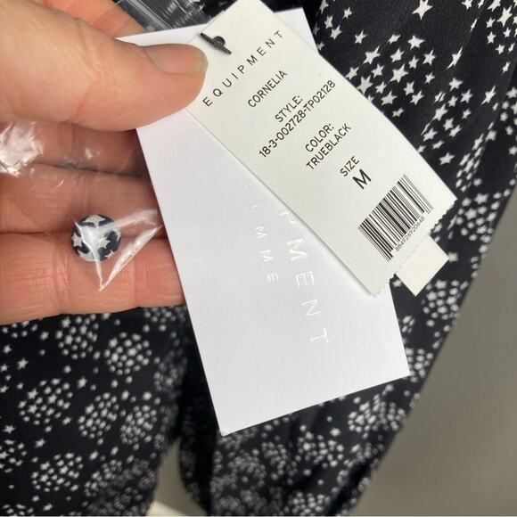 Equipment top medium NWT silk black white star ball long sleeve Cornelia button - Picture 16 of 16